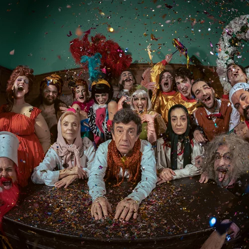 "Αυτόχειρας" πολλών αστέρων από τον Γιώργο Παπαγεωργίου