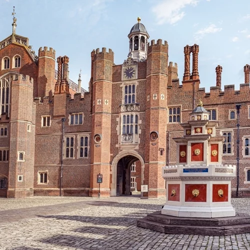 Bridgerton:Μπορείς να επισκεφθείς 8 τοποθεσίες γυρισμάτων της 4ης σεζόν