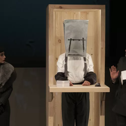 Εκείνος που έκλεψε τη μέρα και πλήρωσε τη νύχτα