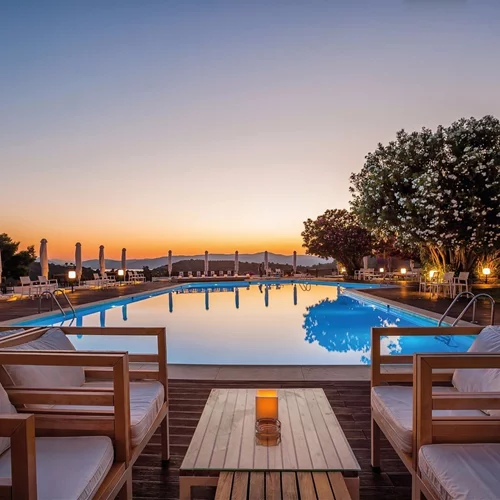 Skiathos Palace Hotel: Το εμβληματικό ξενοδοχείο με την ομηρική φιλοξενία