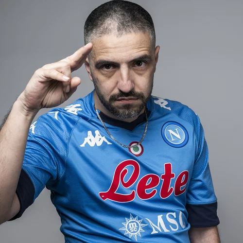 Το νέο άλμπουμ του ΛΕΞ έρχεται δύο χρόνια νωρίτερα απ΄ ό,τι περιμέναμε