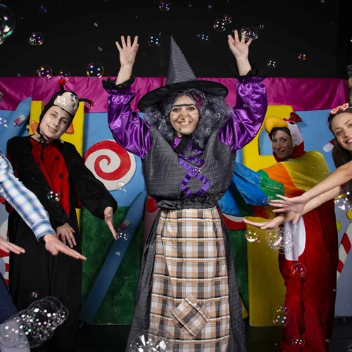 Τρεις παραμυθένιες αποδράσεις για όλη την οικογένεια στο θέατρο "Αυλαία"