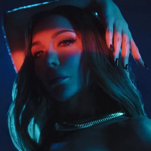 Η Δέσποινα Βανδή επέστρεψε με τραγούδι-σύνθημα