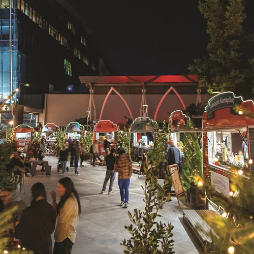 Golden Hall: To πιο εντυπωσιακό Christmas Market είναι εδώ