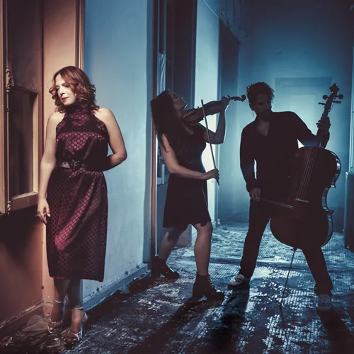 Συνεργασία-έκπληξη Ελένης Ράντου και Ανέστη Αζά