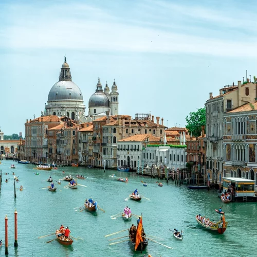 Γιατί προκαλεί αντιδράσεις ο τουριστικός φόρος της Βενετίας