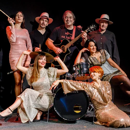 "Ζήτω τα λαϊκά κορίτσια" που επιστρέφουν παρέα με την "Ανωτάτη Ζαμπετική"