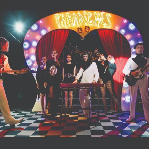 Από τον Σηκουάνα μέχρι την Τεχνόπολη, οι La Femme δεν έπαψαν να μας χορεύουν