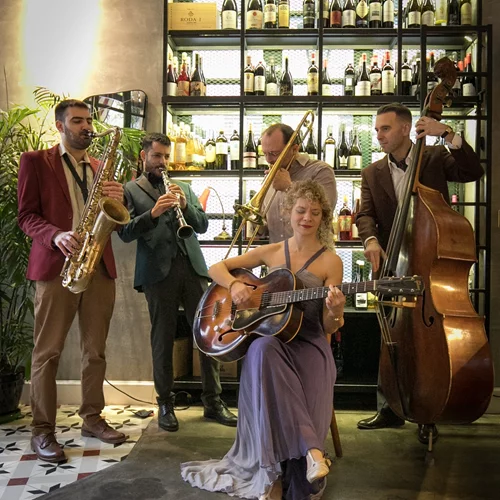 Οι Jeepers Creepers συναντούν τον Dan Block στο "Half Note"