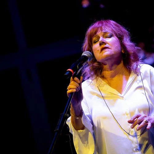 Έλλη Πασπαλά: Της πάει η τζαζ - και το αποδεικνύει κάθε Δευτέρα στο "Άλσος"