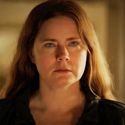 ​"Nightbitch": η Έιμι Άνταμς γίνεται σκύλος στο Disney+