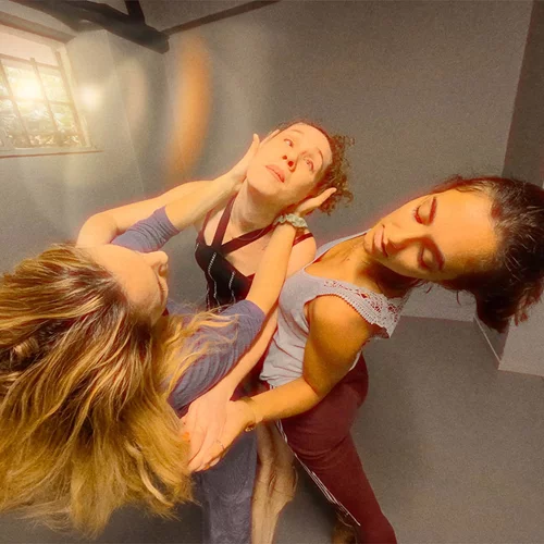 "Homo Empathycus - Η εποχή των χρωμάτων": Μια διπλά συμπεριληπτική παράσταση από τη Hopeart