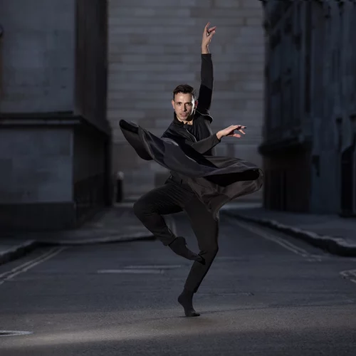 Ο Στέφανος Δημουλάς είναι ο πρώτος Έλληνας καλλιτέχνης σε λίστα της Forbes 30 Under 30