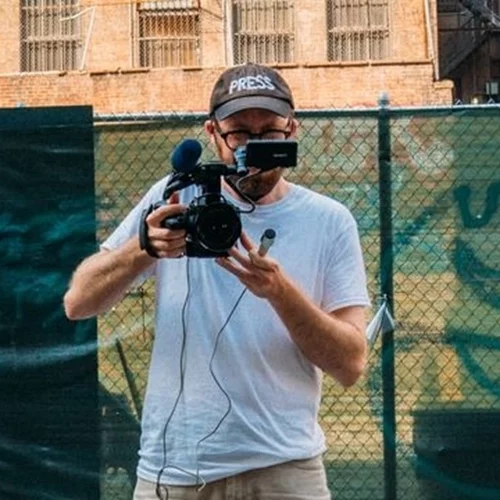 Έρχεται η τελευταία σεζόν του αντισυμβατικού "Ηow To With John Wilson"