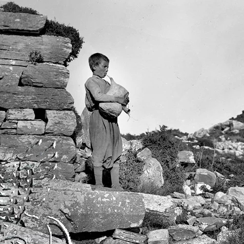 "Τα ιερά τραγούδια": Mουσικά δρώμενα και τελετουργίες στην ελληνική μουσική και χορευτική παράδοση