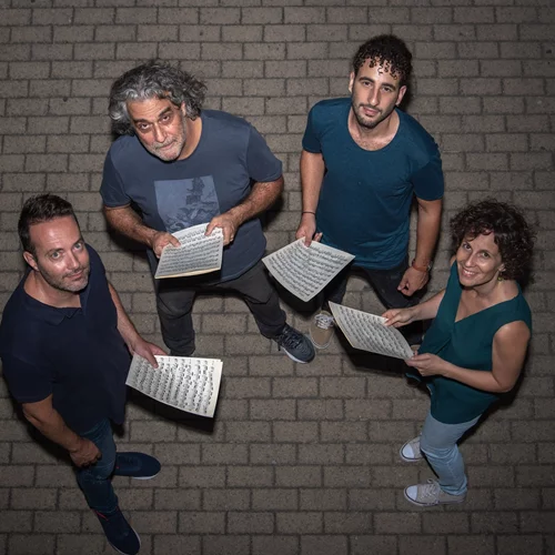 Το Guitarte ensemble σε ένα "ρεμπέτικο ταξίδι" απ’ την Σμύρνη ως τον Πειραιά και την Αθήνα