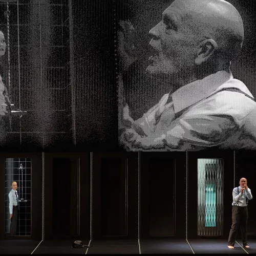 "Στη μοναξιά των κάμπων με βαμβάκι": Είδαμε την πρεμιέρα της διεθνούς παραγωγής στη Στέγη του Ιδρύματος Ωνάση