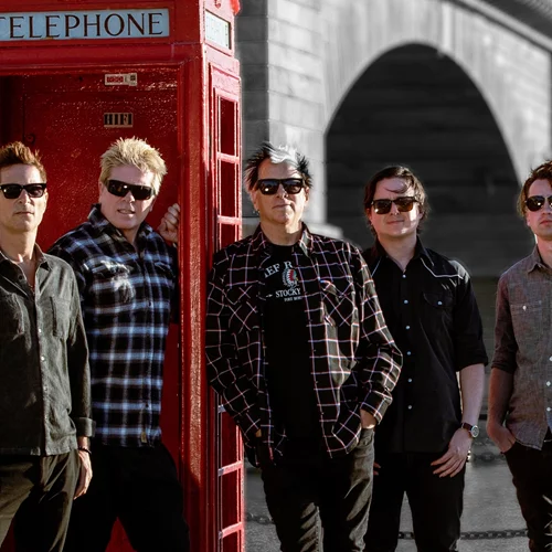 "Come Out And Play": Οι Offspring γιορτάζουν τα 40 ερχόμενοι στην Ελλάδα