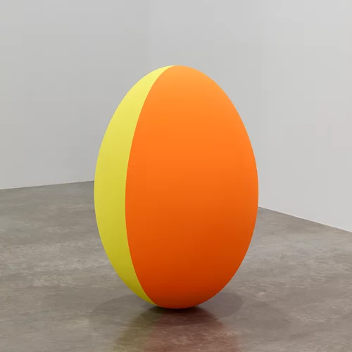 Η γλύπτρια Katharina Fritsch "σκέφτεται με εικόνες" παρουσιάζοντας τη νέα της σειρά έργων στη Συλλογή Γιώργου Οικονόμου