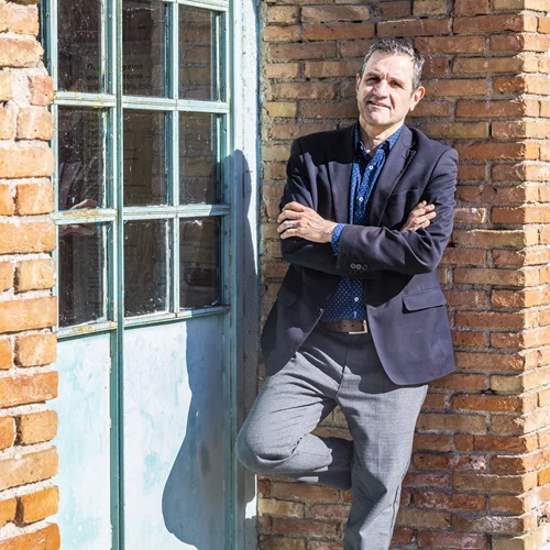 Ο Κωστής Παπαϊωάννου θέλει να συνδυάσει τη συνέχεια με τις τομές στην Τεχνόπολη Δήμου Αθηναίων