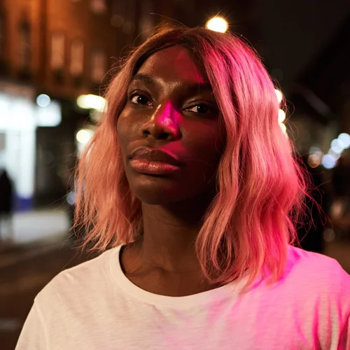 "I May Destroy You": Μια απαραίτητη ιστορία γύρω από τη σεξουαλική βία, το τραύμα και την επιβίωση