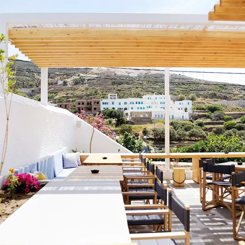 "Dough and Shaker", Τήνος