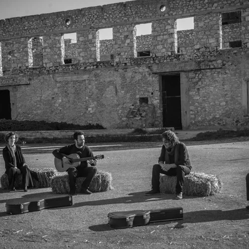 Μουσικές διαδρομές "Από τον Μπαχ στους ρεμπέτες του Πειραιά"