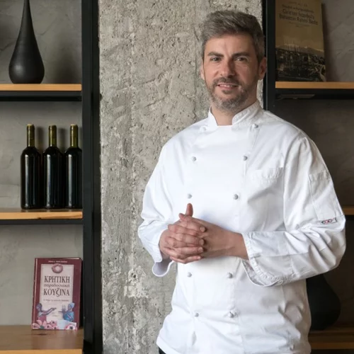 Μανώλη Παπουτσάκη, πώς θα ήθελες τα δικά σου αρχαία σύγχρονα πιάτα;