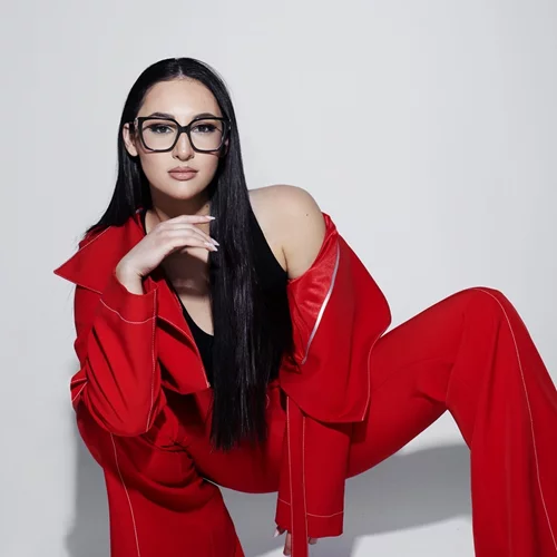 Δισκοκριτική: Για πού οδεύεις Klavdia, μετά την Eurovision;