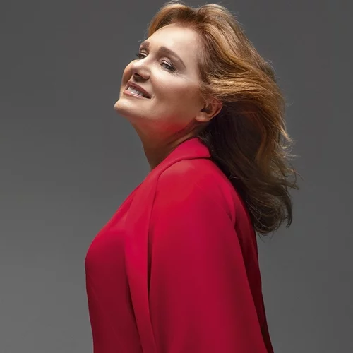 Μαρία Καβογιάννη: " Ως άνθρωπος δε γελάω εύκολα"