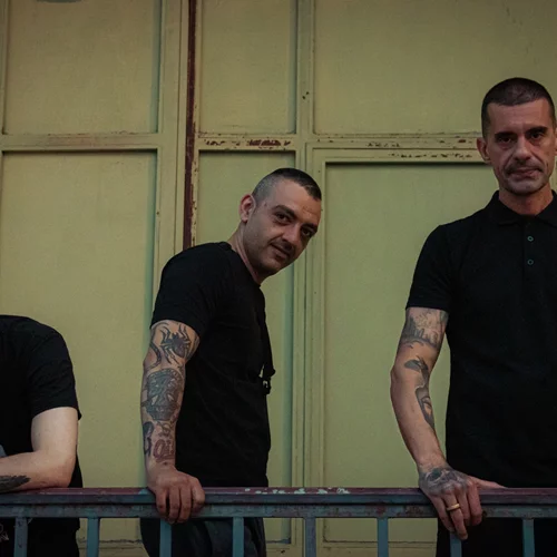 Χατ Τρικ: "Τα κινητά είναι ό,τι πιο ντεκαυλέ έχει να προσφέρει η εποχή"