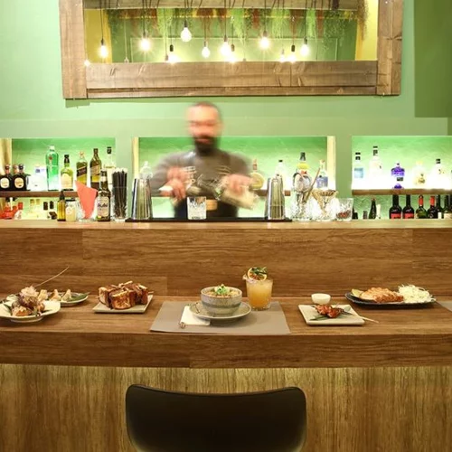 Το "Hanzo" φέρνει γιαπωνέζικο αέρα στο Κολωνάκι