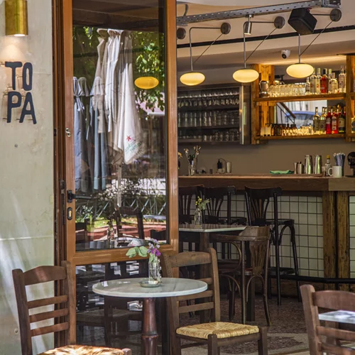 Αυτό το καφενείο της Κυψέλης παντρεύει την Κρήτη με τη Χώρα των Βάσκων