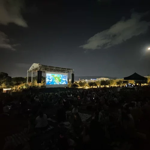 ΚΠΙΣΝ Park Your Cinema: Σεπτέμβριος στην Αθήνα αλλά με ρομαντισμό καλοκαιριού