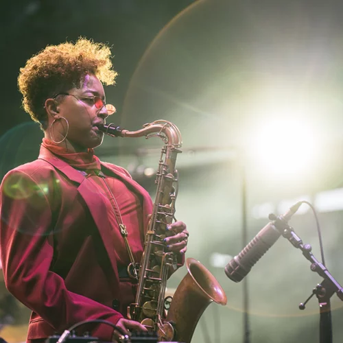 Nubya Garcia: "Είναι αρκετά τρομακτικό να είσαι η μόνη γυναίκα στο δωμάτιο"