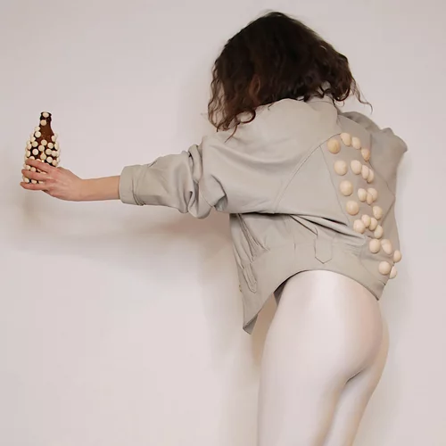 Η Νατάσσα Παπαδοπούλου εμπνέεται από ένα τραγούδι των Queen για τη νέα της ατομική έκθεση