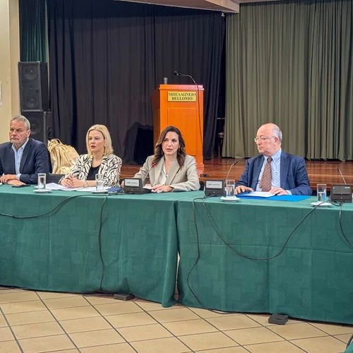 Η Υπουργός Τουρισμού Όλγα Κεφαλογιάννη στη Σαντορίνη