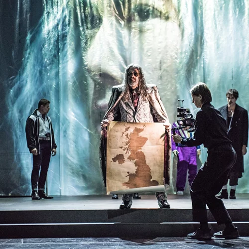 "Βασιλιάς Ληρ": Μια παράσταση για το πώς λειτουργεί η κεφαλή μιας μεγάλης εγκληματικής οργάνωσης