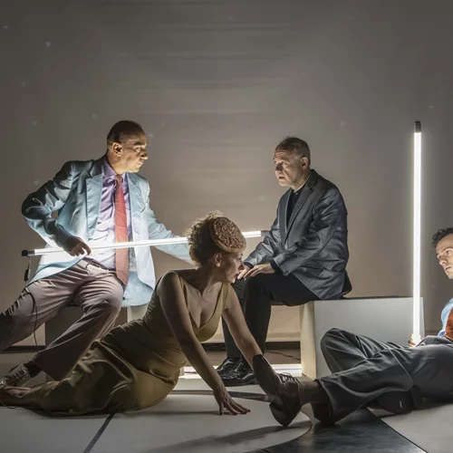 Ο "Δόκτωρ Γκλας" έρχεται στο θέατρο Φούρνος