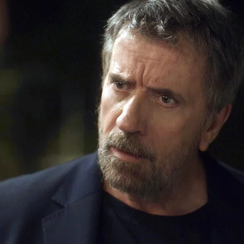 "Κάνε ότι κοιμάσαι ΙΙ": Η καθηλωτική σειρά της ΕΡΤ1 επέστρεψε δυναμικά και πολλά υποσχόμενη