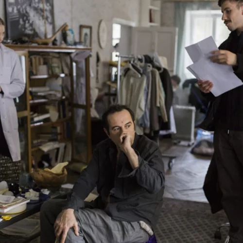 Κατ' Οίκον Περιορισμός