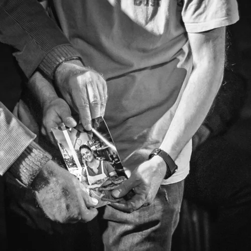 Ολοκληρώνονται λίγο πριν το Πάσχα "Οι απόντες" του Βασίλη Κατσικονούρη