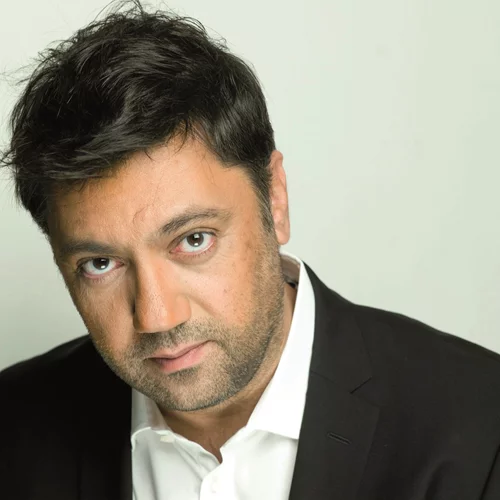 Ο Γιώργος Θεοφάνους γιορτάζει τα 35 χρόνια του με μία μοναδική συναυλία στο Ηρώδειο