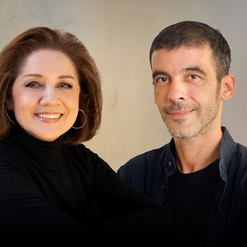 Η Μαργαρίτα Ζορμπαλά και ο Απόστολος Ρίζος τραγουδούν Μάνο Λοΐζο στο θέατρο Ακροπόλ