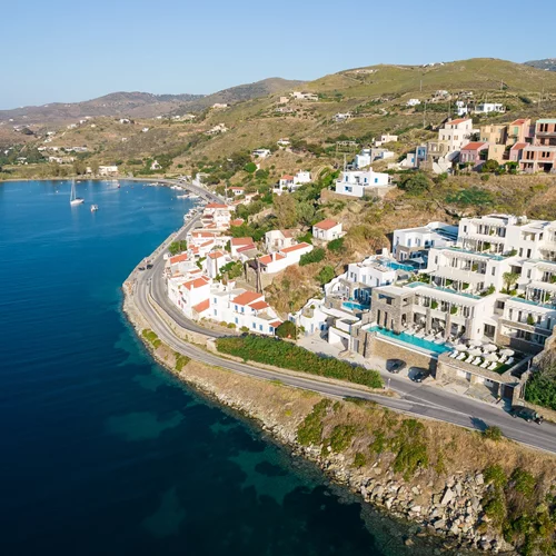 Η Everty απέκτησε δύο ξενοδοχεία πέντε αστέρων στο νησί της Κέας