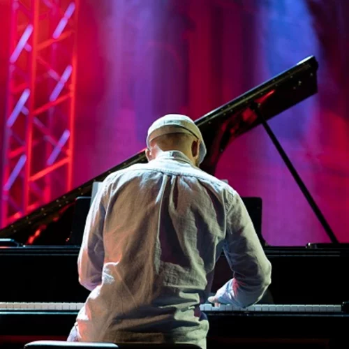 Τι θα δούμε τον Μάιο στην Τεχνόπολη