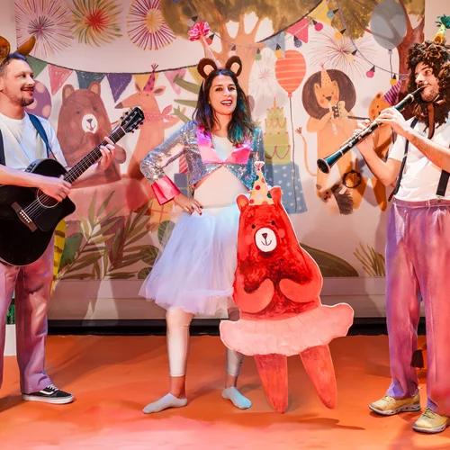 "Τα γενέθλια της Ριρίκας": Μια παιδική μουσικοθεατρική παράσταση για τη φιλία από τη Μαρία Κηλαηδόνη