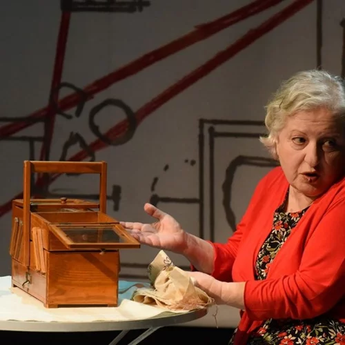 Ποια ιστορία κρύβει "Το Ανάκτορο στην Άνω Τούμπα" με την Ελένη Γερασιμίδου;