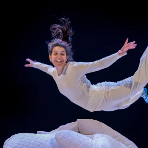 "ΝτοΝτό!": Ένα ονειρικό ταξίδι εξερεύνησης ξεκινά στην βρεφική σκηνή του θεάτρου "Τζένη Καρέζη"