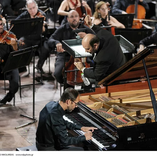 Καλομοίρης από Γουβέλη – Σοστακόβιτς και Σιμπέλιους από Μορώ & Κύτσον: δυνατές στιγμές στο φινάλε μιας εξαιρετικής σαιζόν για την Κρατική Ορχήστρα Αθηνών